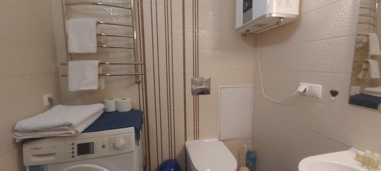 Lux Apartment, Liko Grad Kiev Eksteriør billede